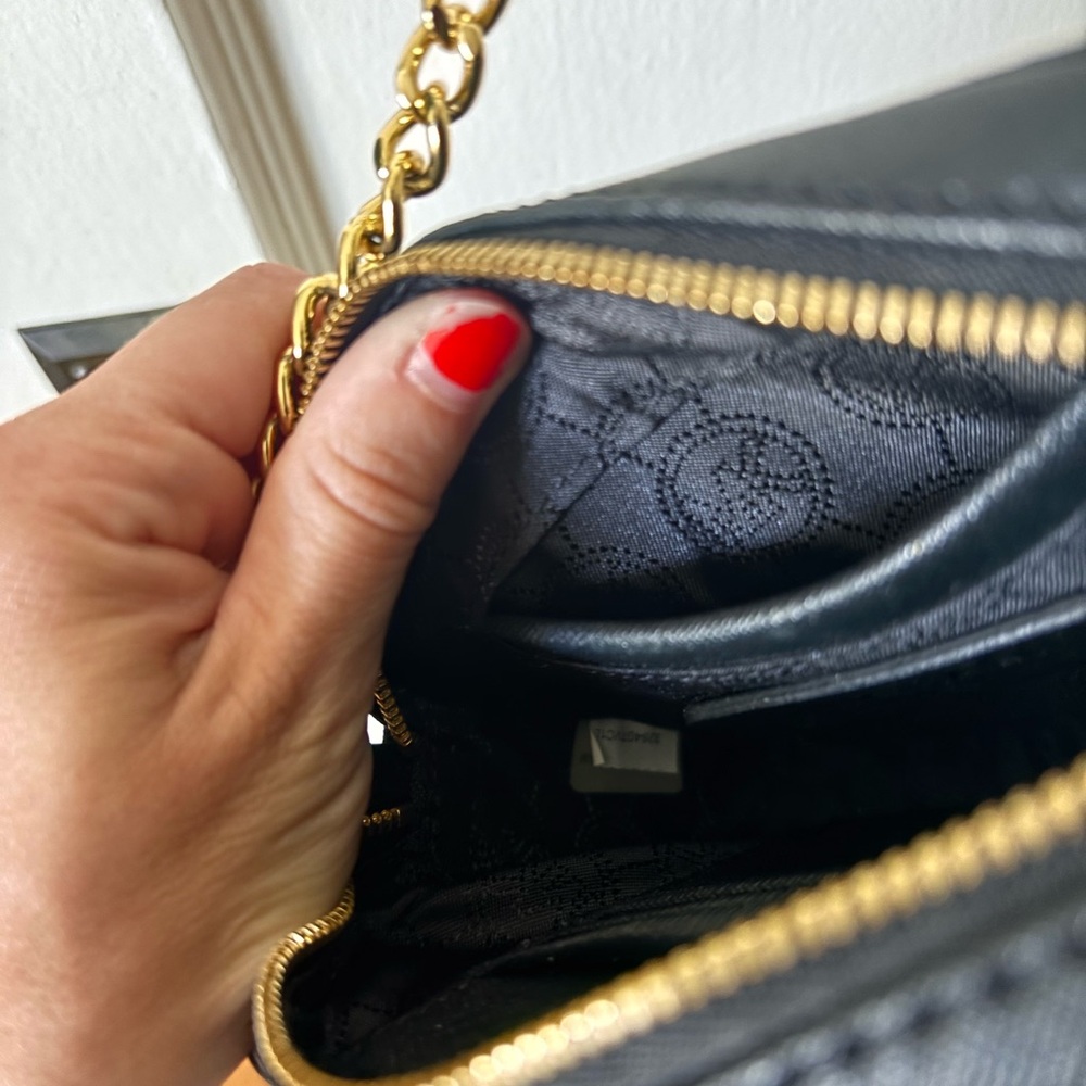 Michael Kors Mini Bag - Picture 5 of 11